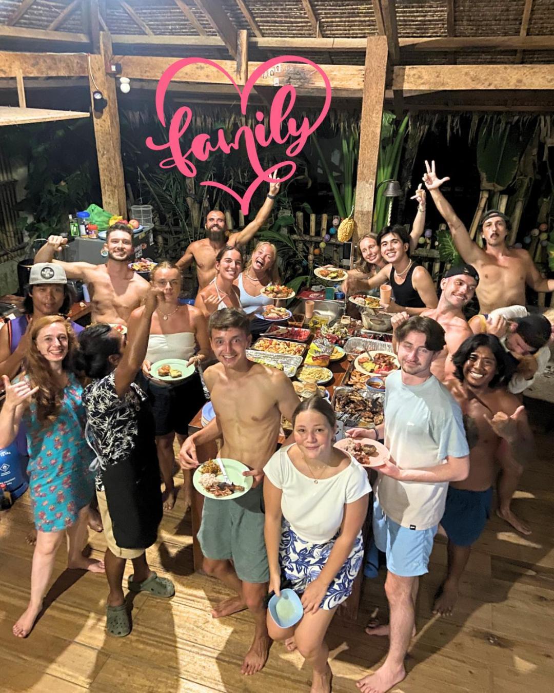 Three Little Birds Surf Hostel เจเนอรัลลูนา ภายนอก รูปภาพ