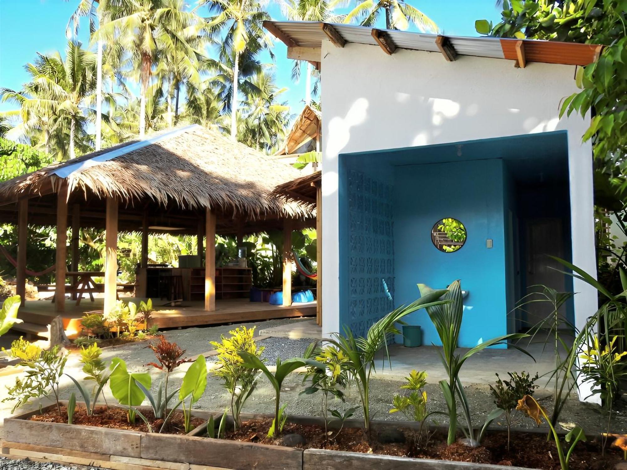 Three Little Birds Surf Hostel เจเนอรัลลูนา ภายนอก รูปภาพ